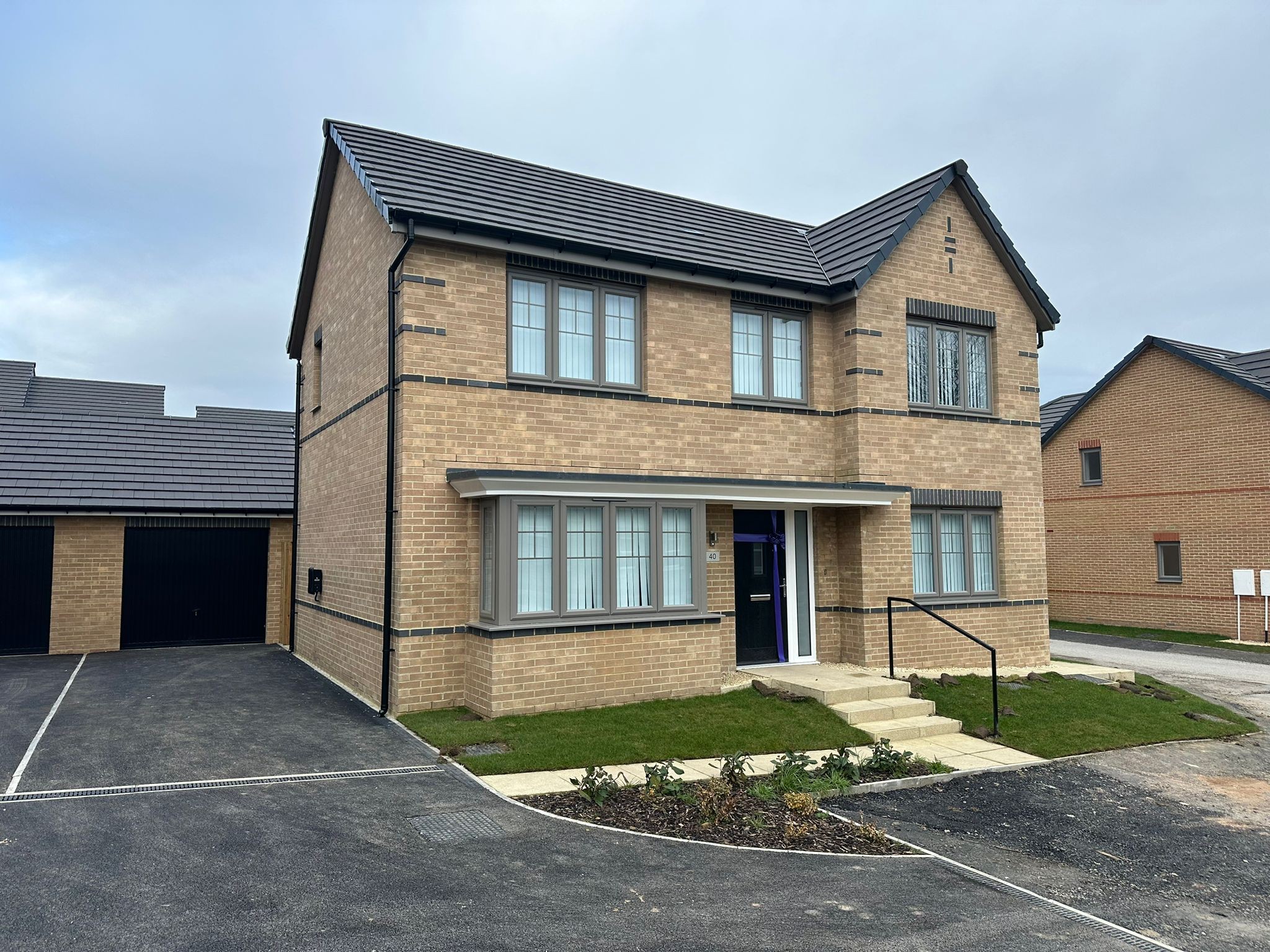 FOUR BEDROOM DETACHED HOUSE